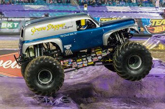 silver grave digger monster truck