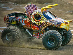 Velociraptor (Team Throttle), Monster Trucks Wiki