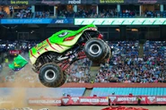 348ec186-dbf4-4ff6-a20f-898c9ce4a1b6.jpg (186 KB) Raptor's Rampage in Monster Jam.