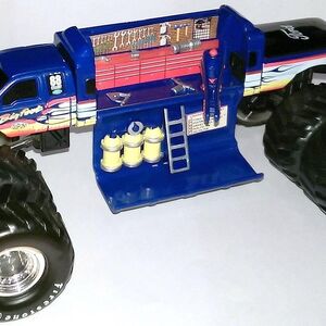 bigfoot 5 monster truck toy