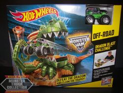 Hot Wheels Monster Jam Front Flip Takedown Play Set 