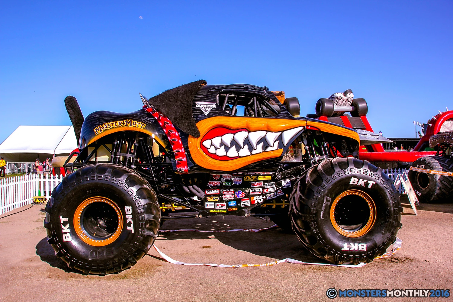 Monster Mutt Rottweiler Monster Trucks Wiki Fandom