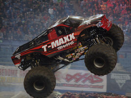 Traxxastmaxxmonsterjam sb