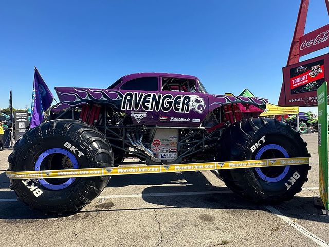 Nitro shop monster truck