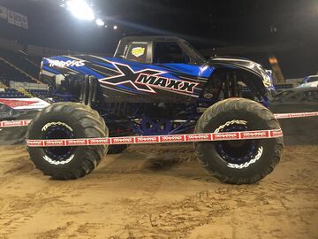 Traxxas x maxx monster truck online