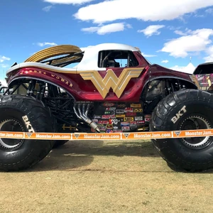 wonder woman monster truck toy