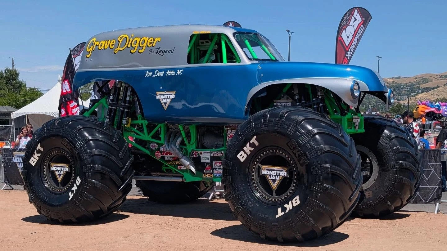 Grave Digger the Legend | Monster Trucks Wiki | Fandom