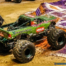 xtermigator monster truck toy