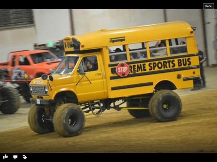 hotselling super school bus theme park