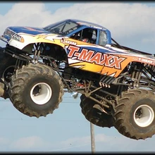 traxxas t maxx monster truck