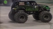 LotsLotsofMonsterTrucks-6ā42ā (5).jpg (339 KB) Grave Digger 4.