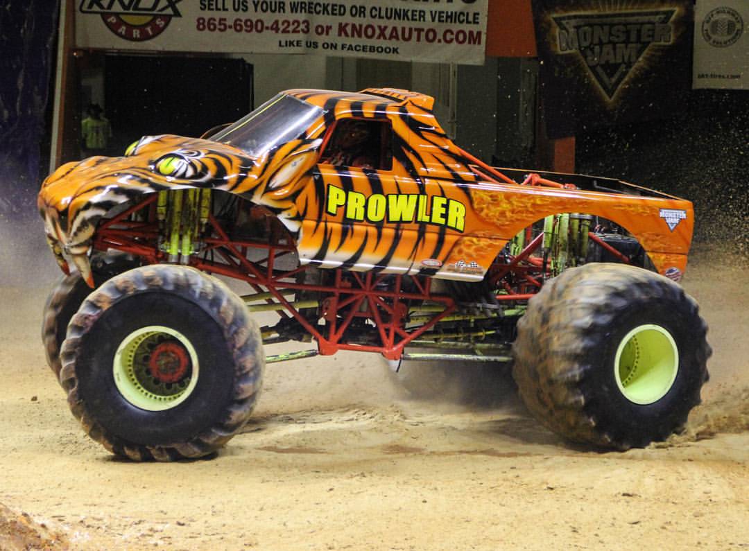 PREDATOR PROWLER TRUCK BODY MONSTER JAM