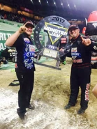 16996177 1054227348054247 4931662948524970838 n.jpg (105 KB) Linsey Weenk after winning the East Coast Fox Sports 1 Series.