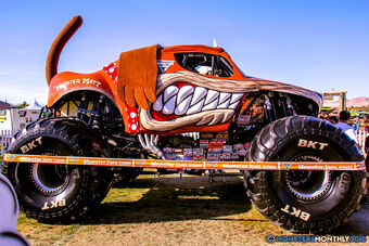 monster jam monster mutt toy
