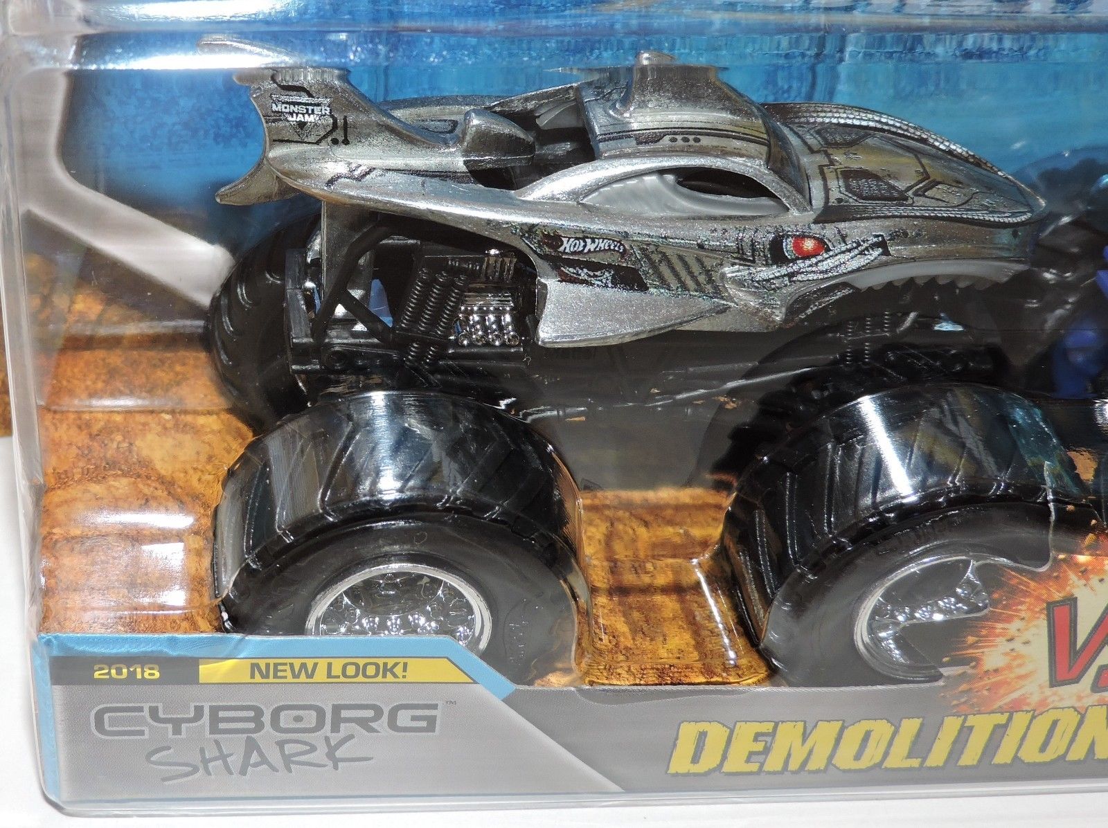 monster truck shark toy