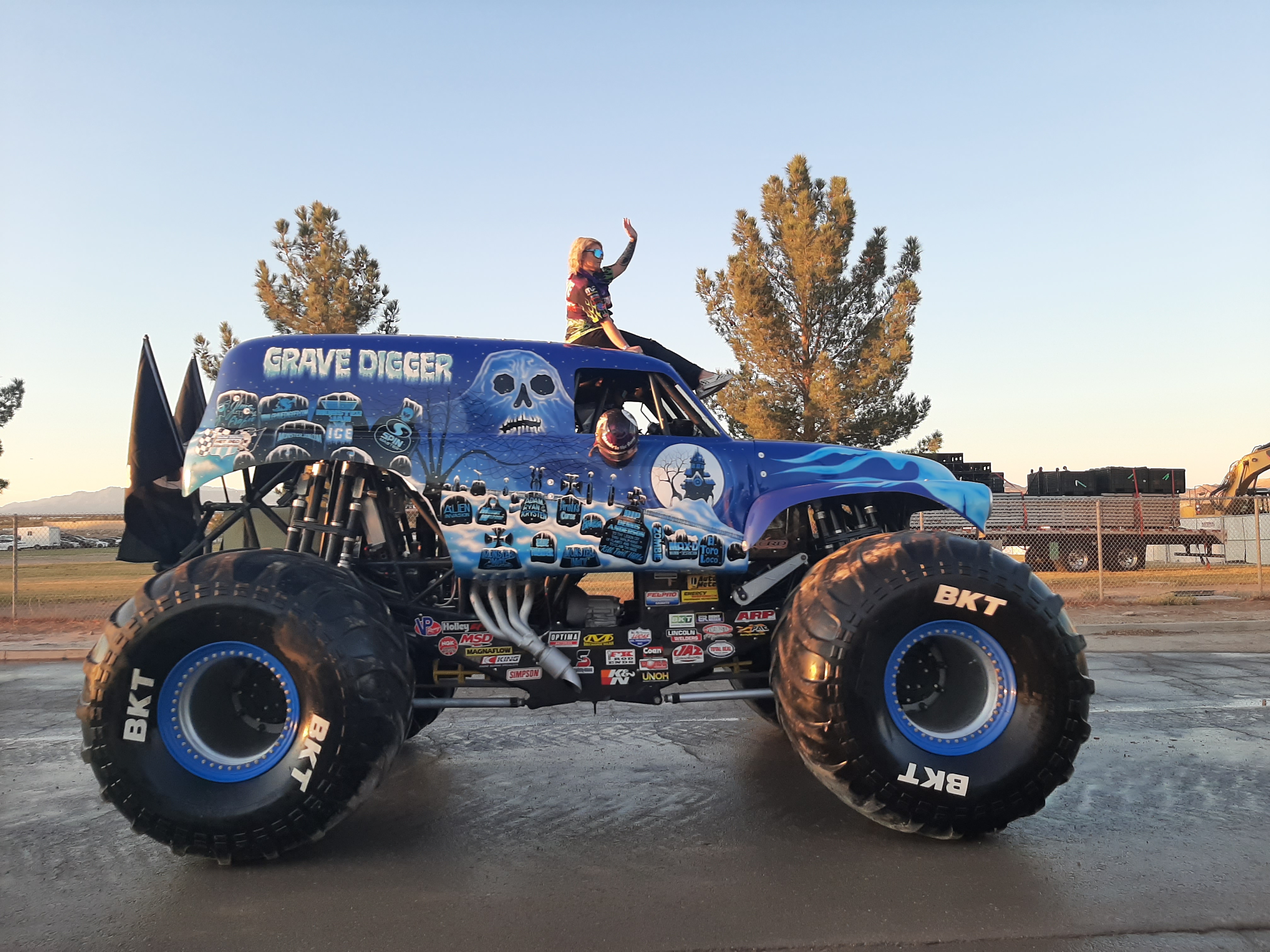 grave digger monster truck