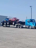 000-0-0-0-0-169028240 3821628077950333 3159496207935772522 n.jpg (86 KB) The original Equalizer being moved to the new International Monster Truck Hall of Fame, circa 2021.