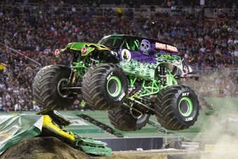 grave digger 25th anniversary toy