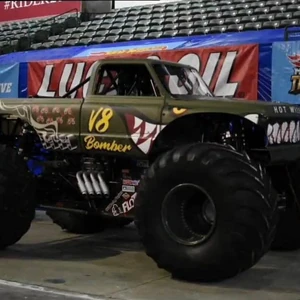 hot wheels royal arena