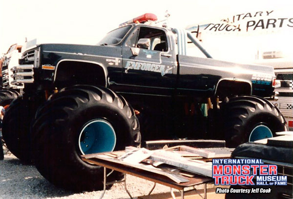 Enforcer (Chapman), Monster Trucks Wiki