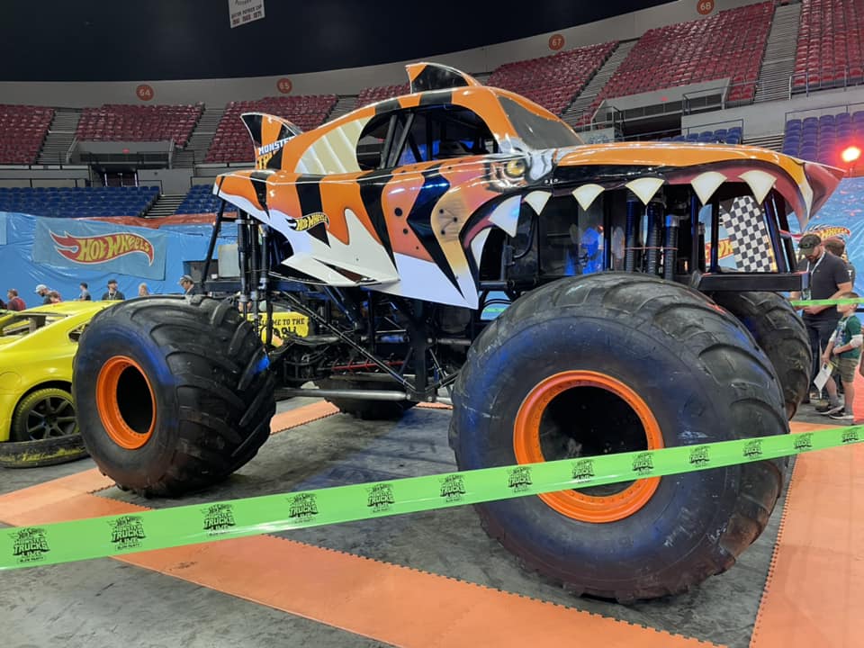 Tiger Shark (KCM) | Monster Trucks Wiki | Fandom