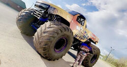 Monster Jam - Nitro Hornet Freestyle In New Orleans - Jan 25, 2014 