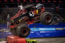 Bone shaker online monster jam