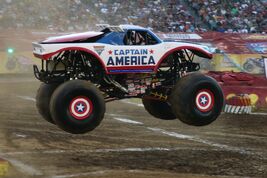 Hot-wheels-monster-truck-captain-america