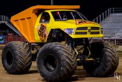 Dirt Crew, Monster Trucks Wiki