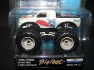 M064-04-07 Bigfoot-Jaws (2).jpg (422 KB) Jaws themed Bigfoot.