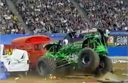 GraveDiggerHouston2003Crash