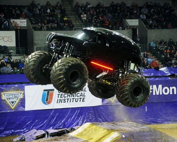 Monster Jam returns to San Diego after two-year hiatus - The San