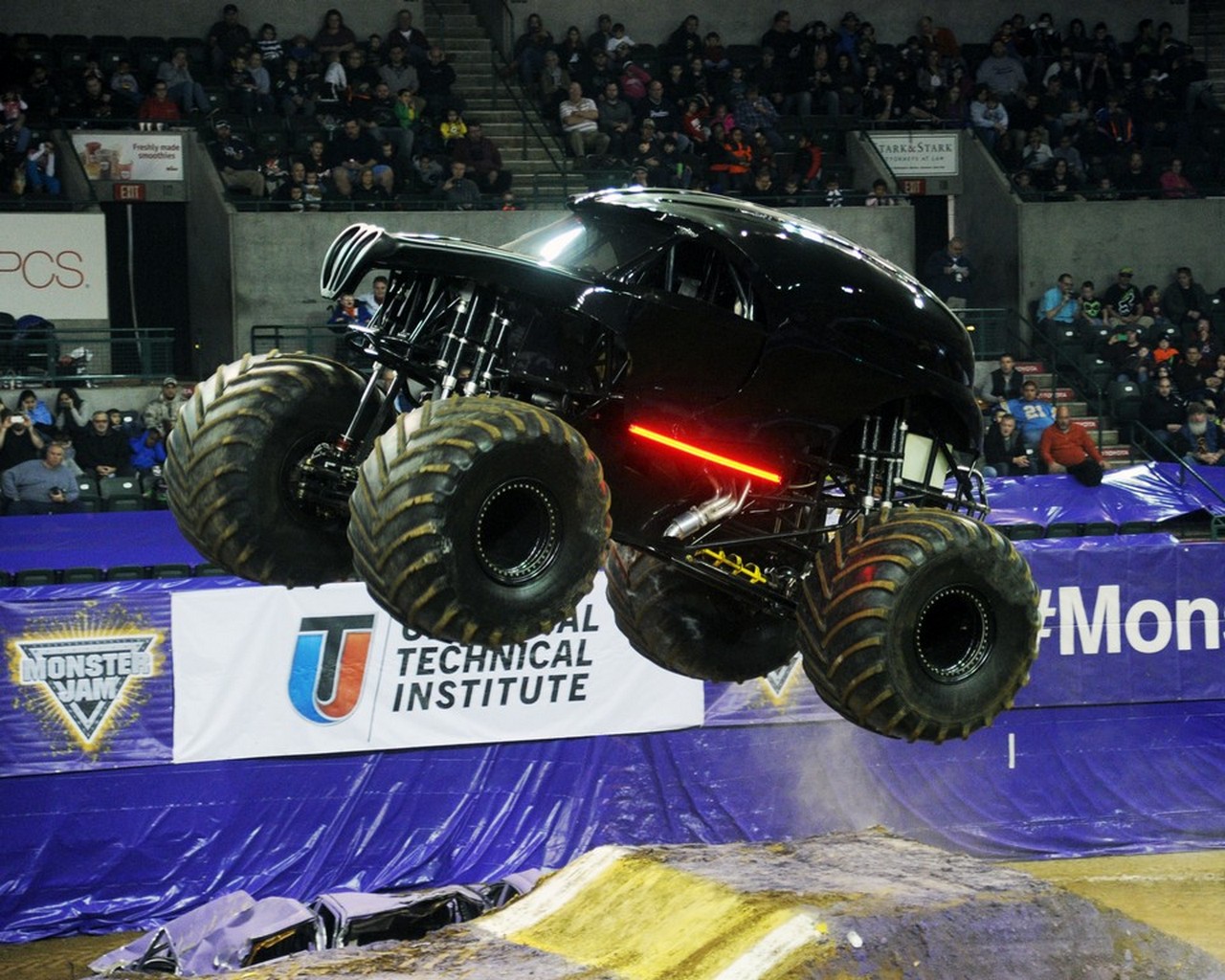 Monster Jam Stunt Truck, Monster Trucks Wiki