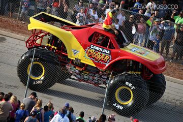 Carolina crusher monster truck toy top
