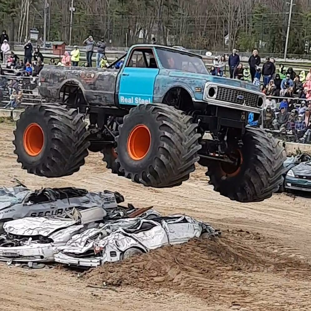 Bone Shaker, Monster Trucks Wiki