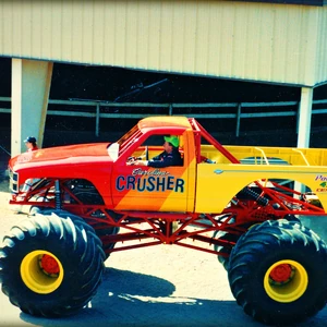 carolina crusher monster truck toy