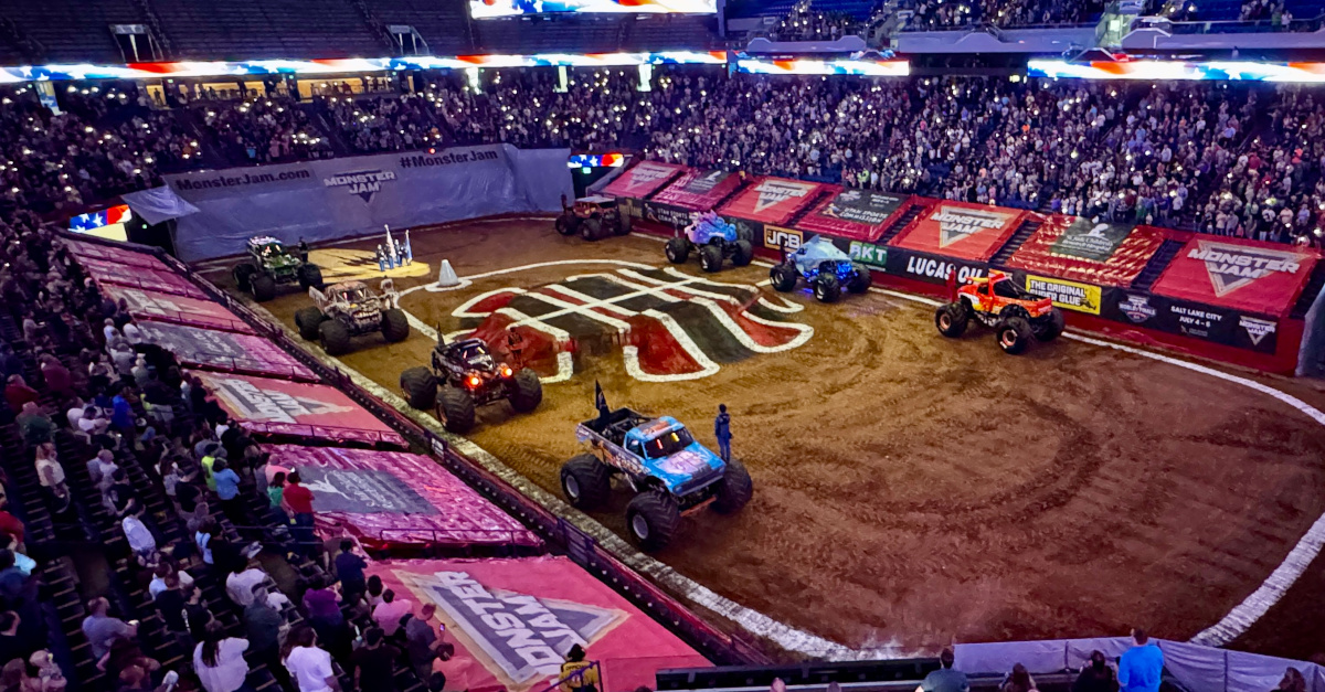 COUNTDOWN LIVE 2019→2020 Monster Jam at the Kia Center 8/2/25 - 8/3/25 | XL1067 | XL1067