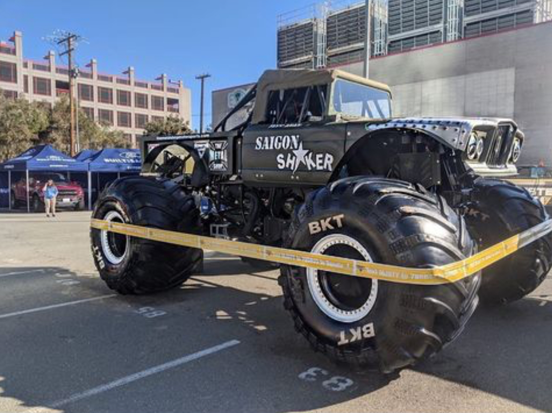 Shaker Monster Jam Truck