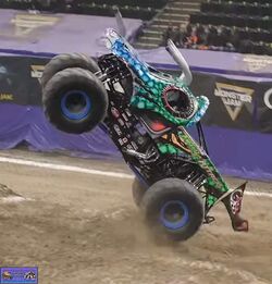 Velociraptor (Team Throttle), Monster Trucks Wiki