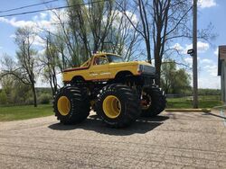 Showtime monster truck: Michigan man re-creates one of the coolest