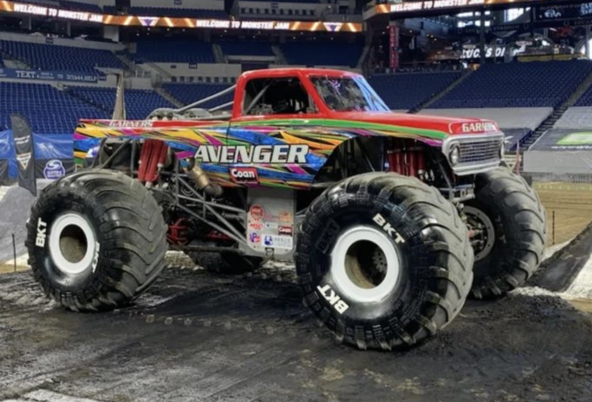 ThunderROARus, Monster Trucks Wiki