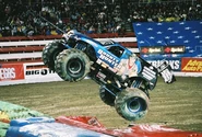Bounty Hunter winning the 2005 freestyle championship at World Finals VI.