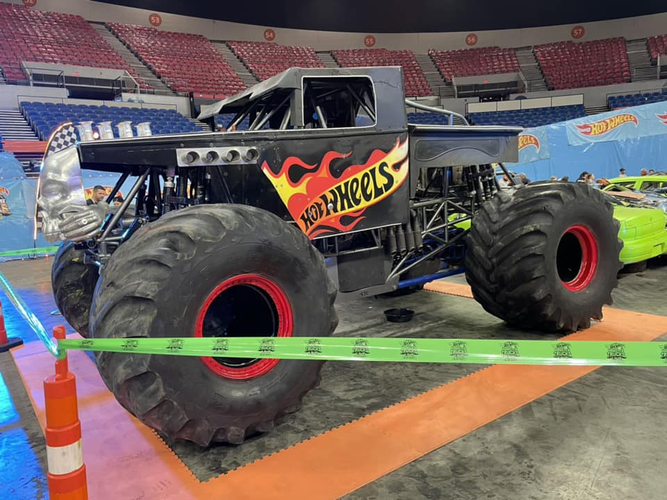 Bone Shaker (KCM), Monster Trucks Wiki