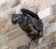 675px-Cathedral of Santa Eulalia - gargoyle 01-1-