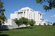Cardstontemple2