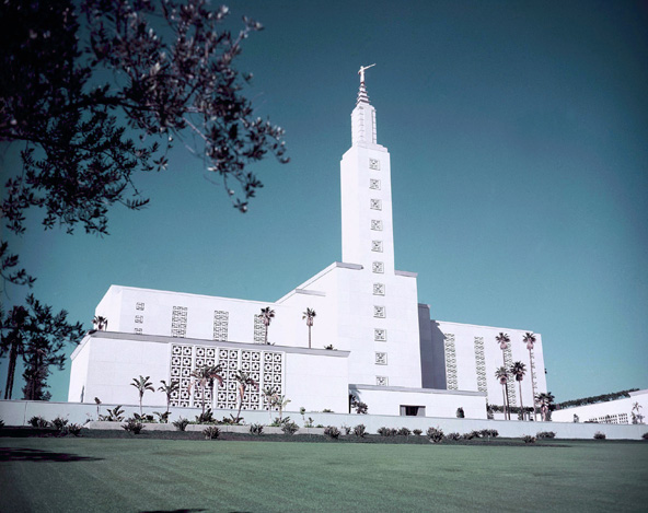 Discovering the Church of Christ in Long Beach: Community, Faith, and Service