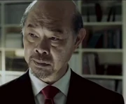 Colin Foo, encarnando al Gran Maestro Lin Kuei en Mortal Kombat Legacy.