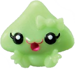 Kissy figure scream green