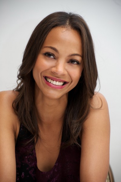 Zoe Saldana | Moviepedia Wiki | Fandom