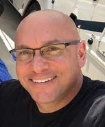 Andy Jolliff is born